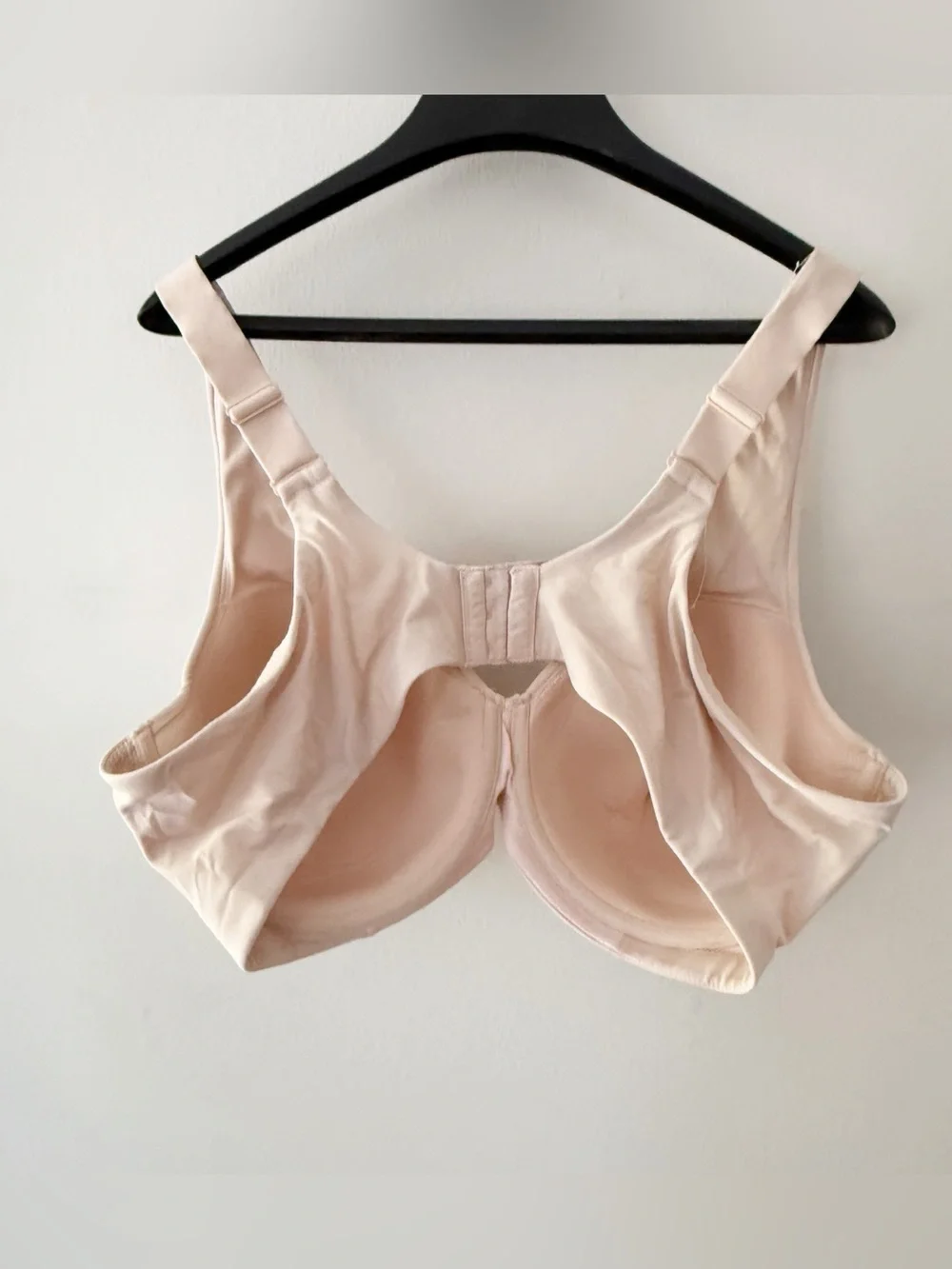 Breezies Women Seamless Padded Underwire‎ Bra Size 44DDD Nude Casual